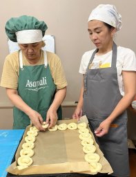 &laquo;КОНДИТЕР&raquo; КУРСЫ БОЙЫНША ТӘЖІРИБЕЛІК САБАҚТАР